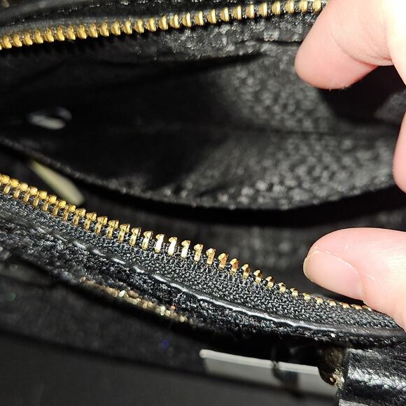 NWT Kate Spade Black  Mini Reiley Laurel Way  Glitter Purse. - Picture 7 of 9